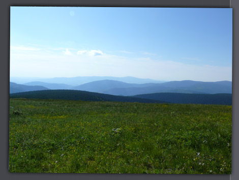 Pohled na kopce nad chatou Ovčárna